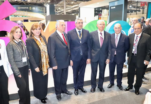 En la inauguración del stand de México, junto al Secretario de Turismo Federal, Miguel Torruco Marqués y el Secretario General de OMT.